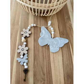 Suspension Papillon vert pâle